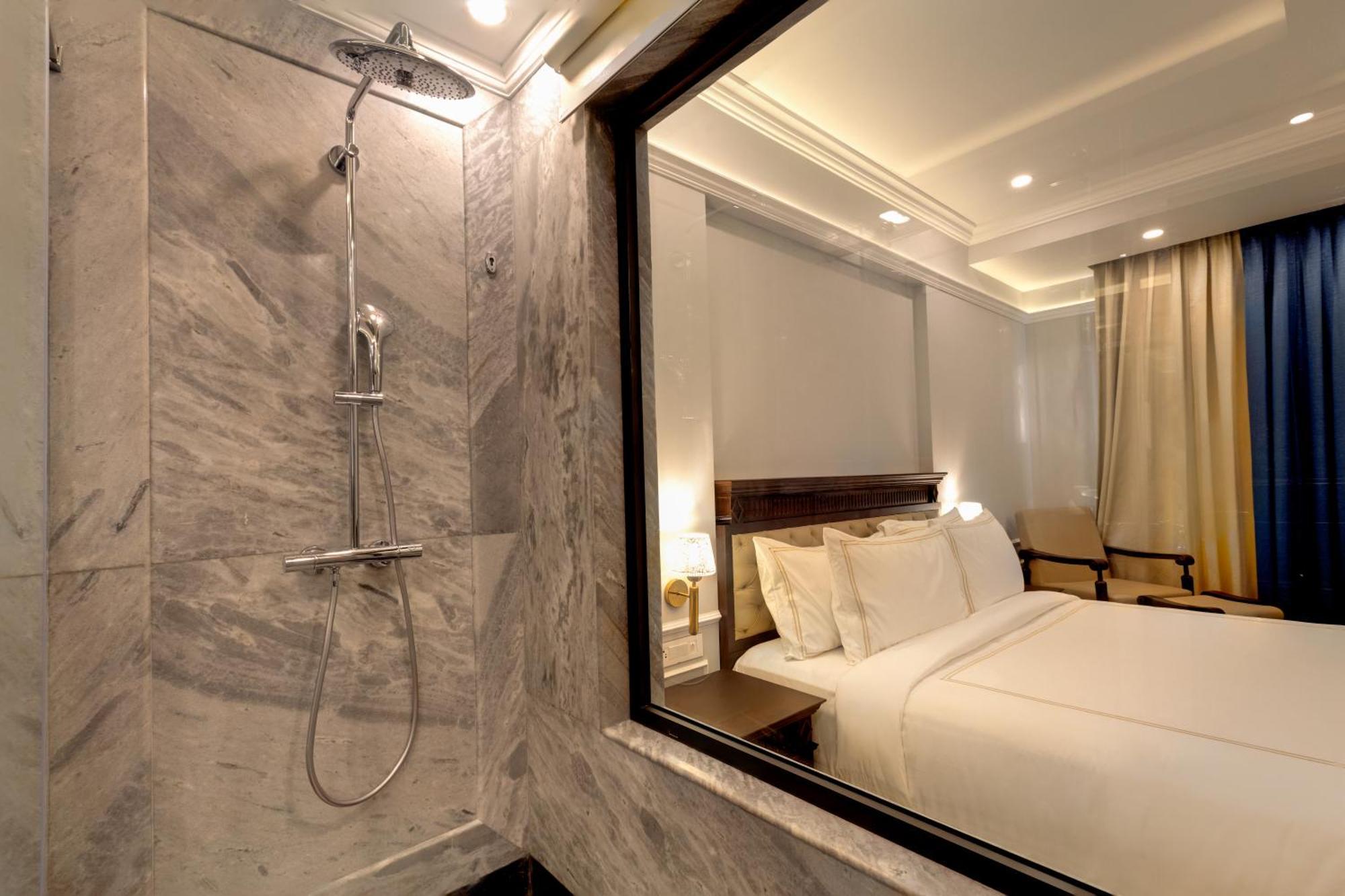 Ramada By Wyndham Goa Hotel 4*